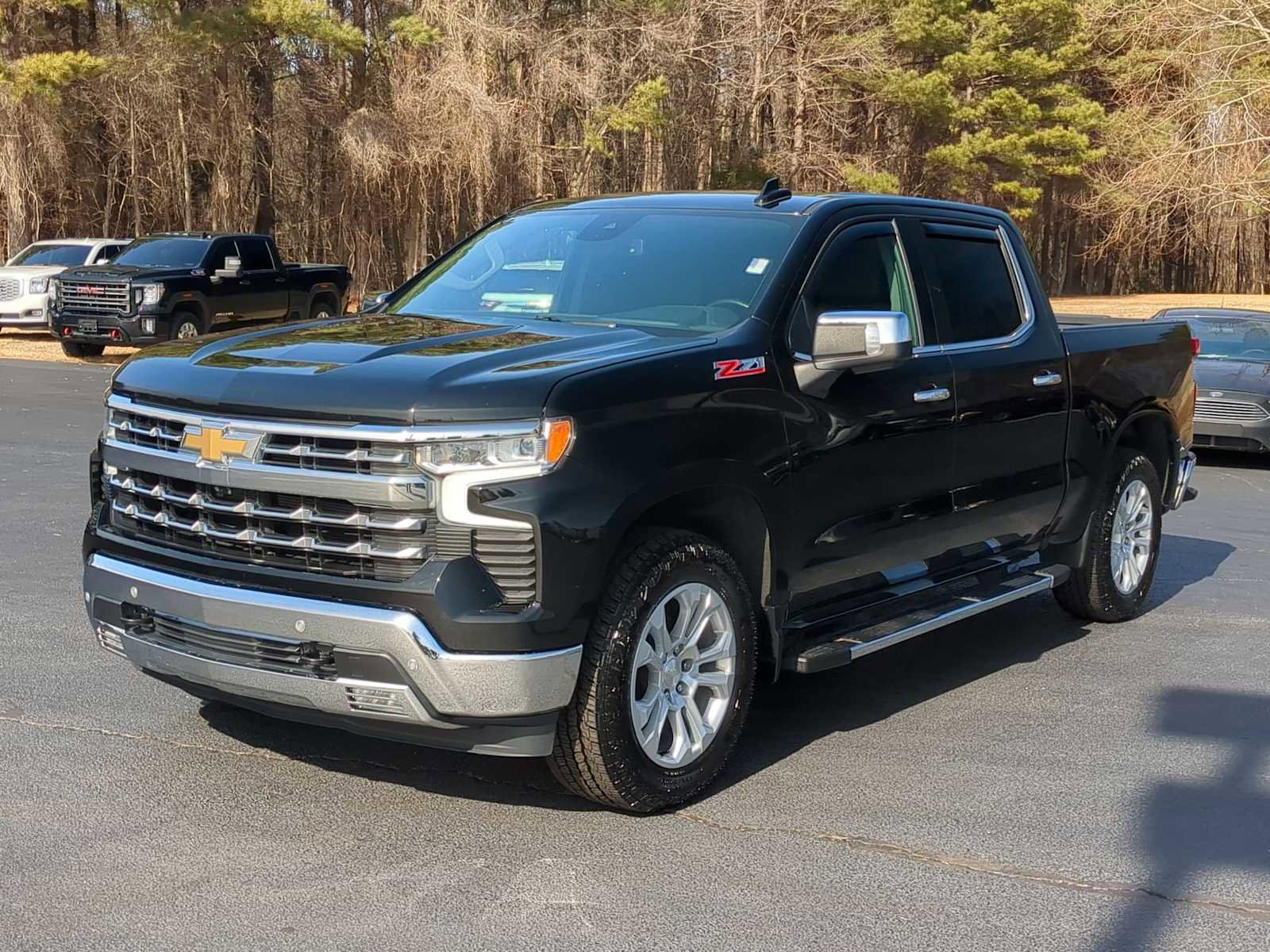 Used 2022 Chevrolet Silverado 1500 LTZ image 4