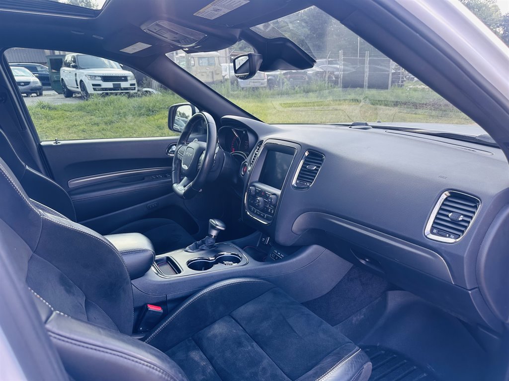 Used 2018 Dodge Durango SRT w/ Technology Group AWD/4WD image 36