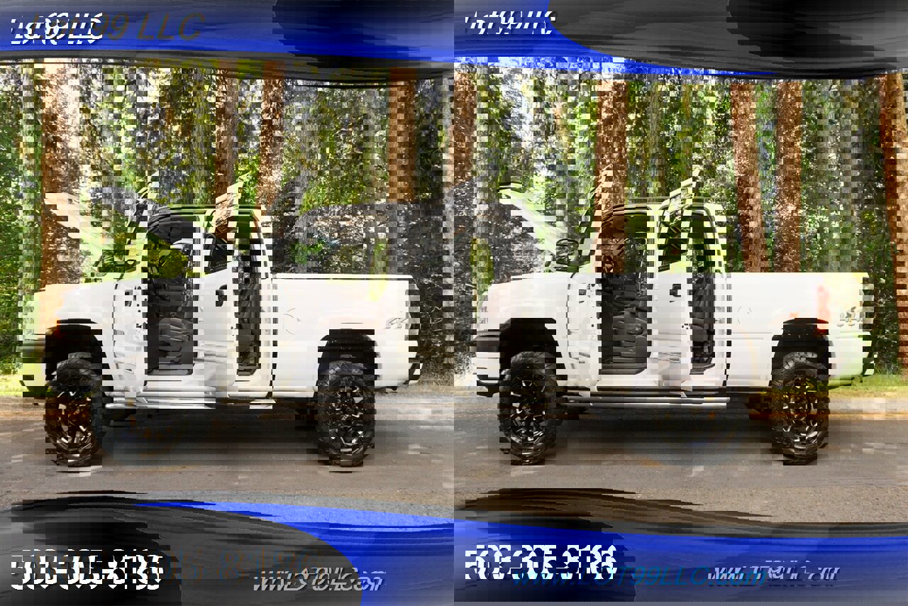 Used 2006 Chevrolet Silverado 2500 LT image 25