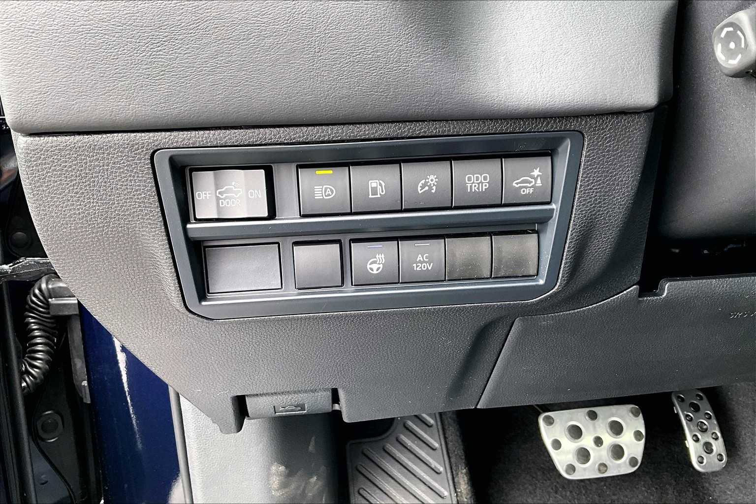 New 2025 Toyota Tundra Platinum image 19