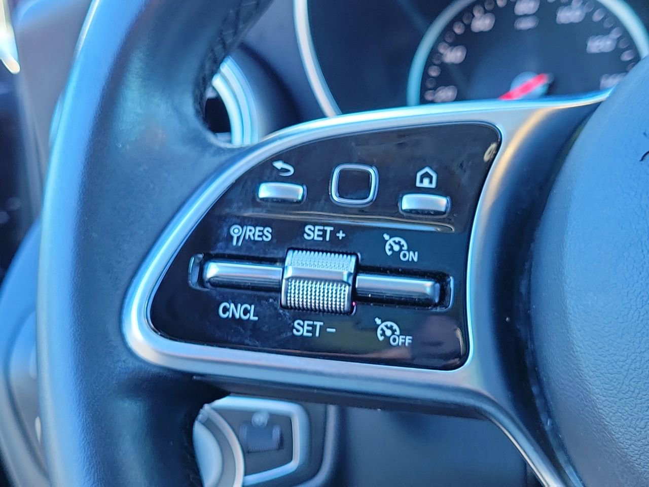 Certified 2021 Mercedes-Benz GLC 300 image 29