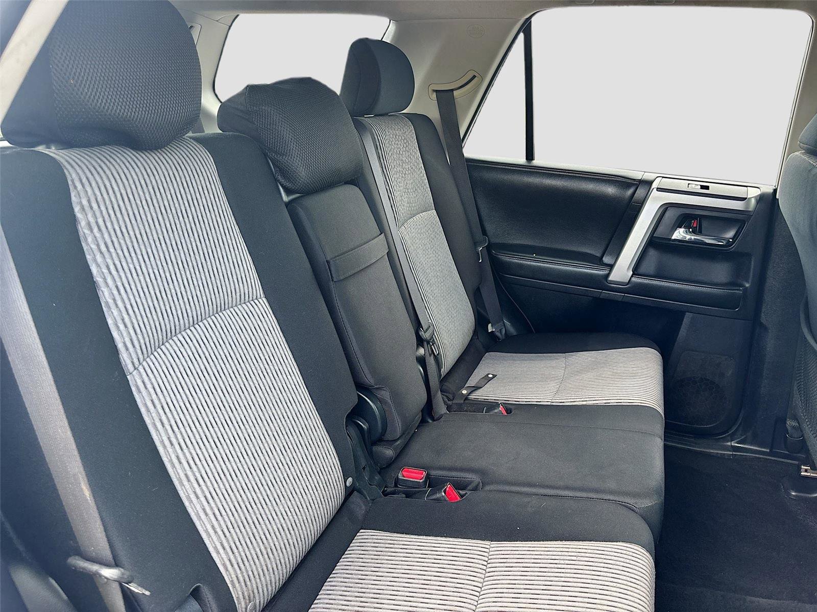 Used 2014 Toyota 4Runner SR5 Premium image 27