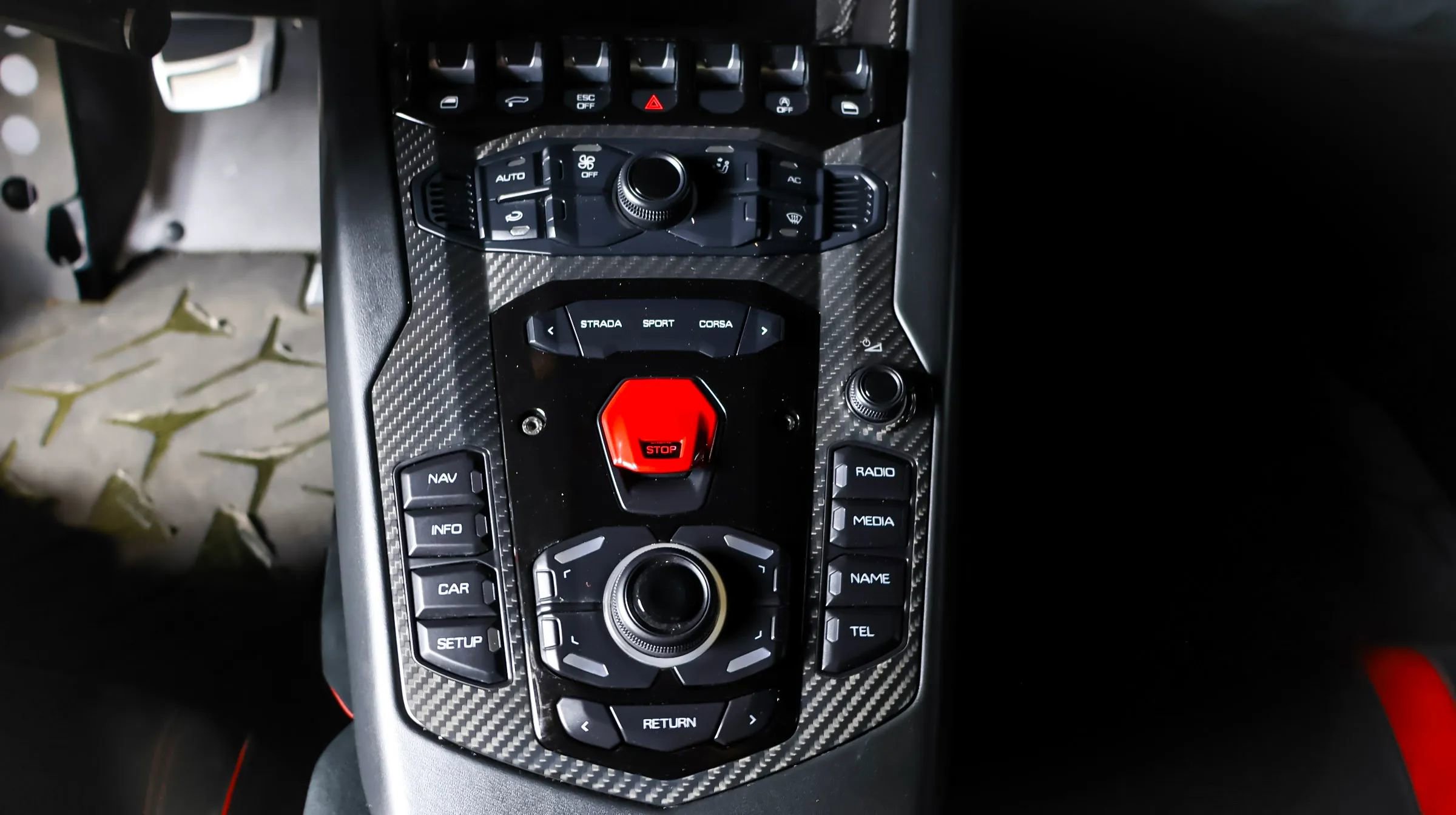Used 2017 Lamborghini Aventador LP 750-4 Superveloce AWD/4WD image 19