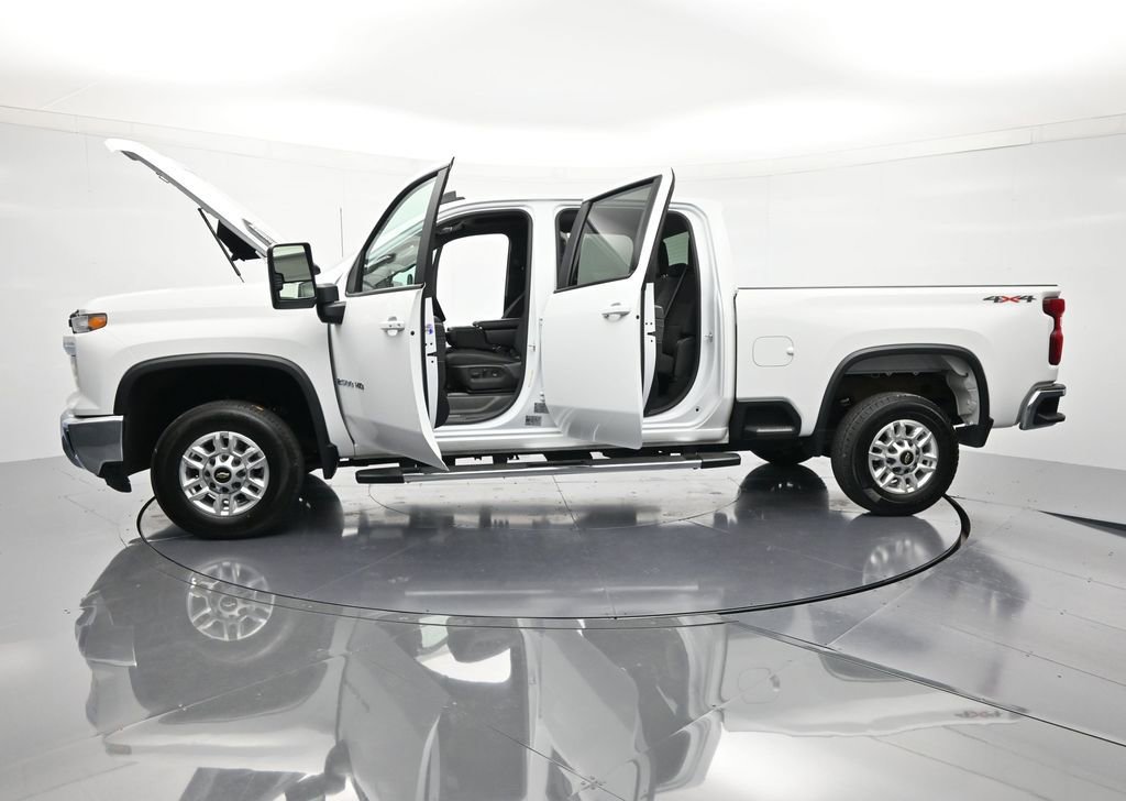 Used 2025 Chevrolet Silverado 2500 LT w/ Convenience Package AWD/4WD image 46
