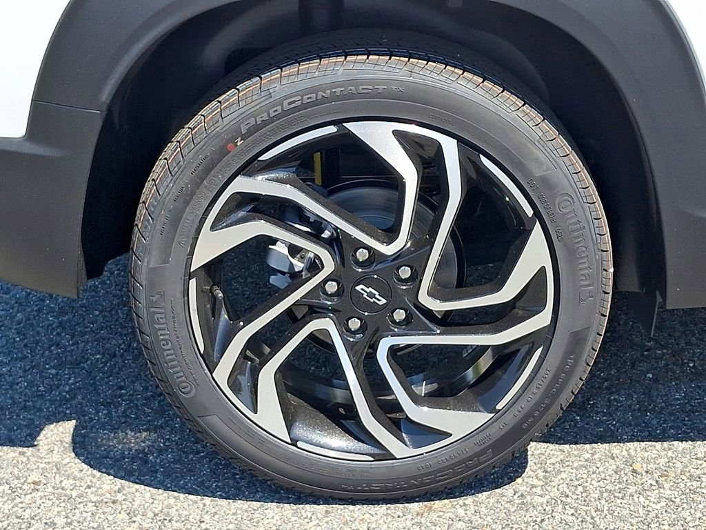 New 2026 Chevrolet TrailBlazer RS w/ Convenience Package FWD image 5