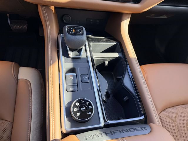 New 2026 Nissan Pathfinder Platinum w/ Cargo Package AWD/4WD image 22
