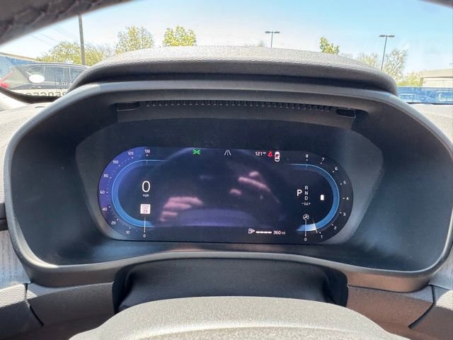 New 2025 Volvo XC40 B5 Core w/ Climate Package image 27