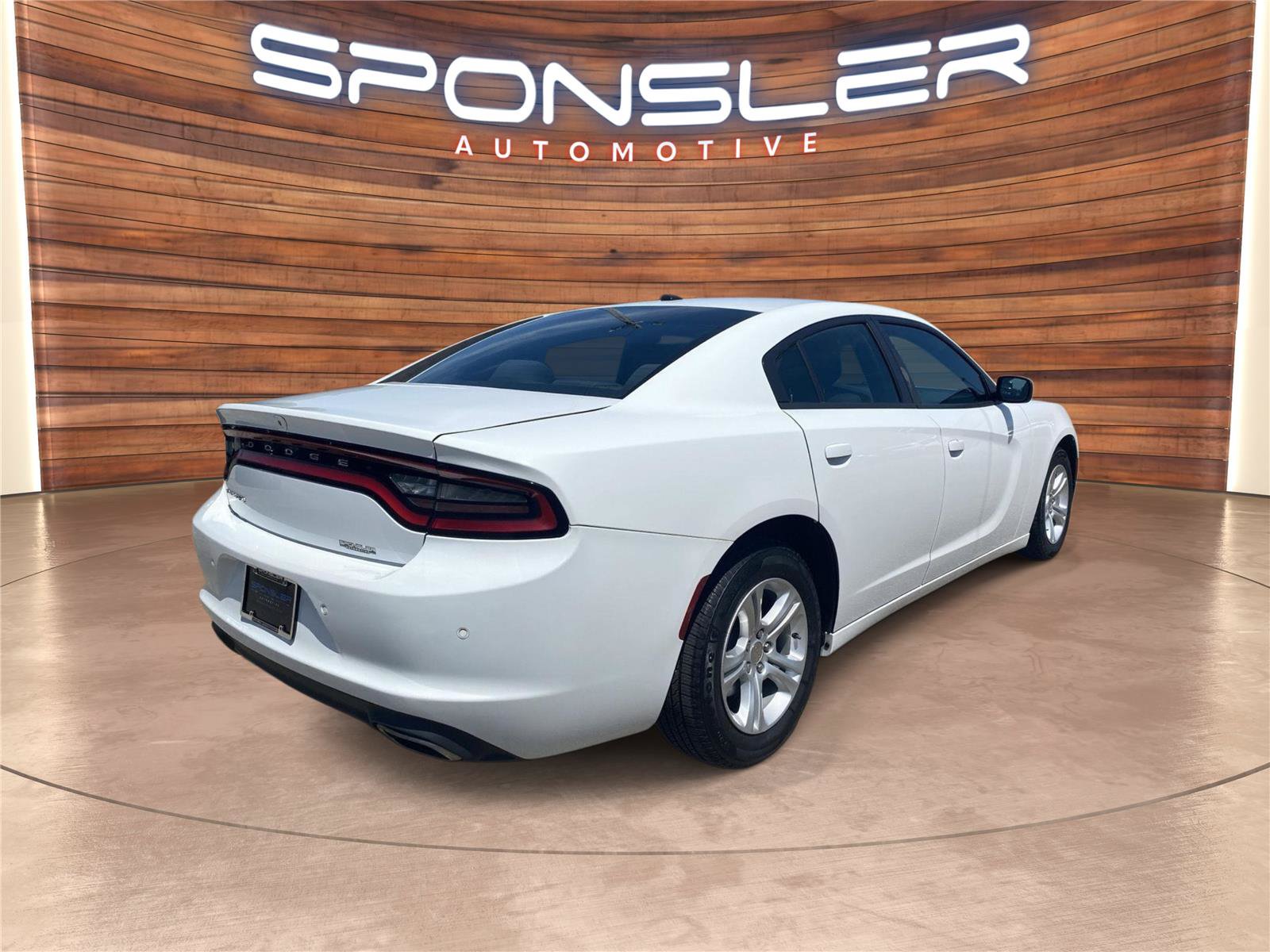 Used 2020 Dodge Charger SXT RWD image 7
