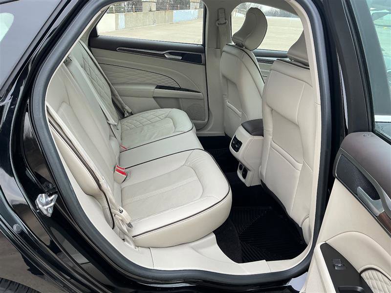 Used 2017 Ford Fusion Platinum image 36