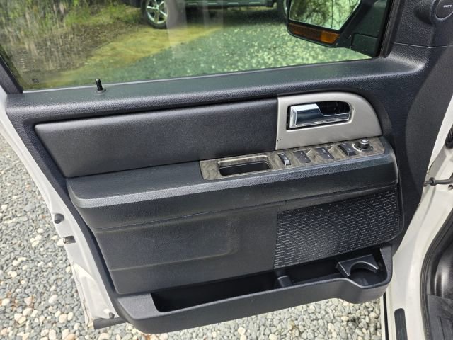 Used 2016 Ford Expedition Limited AWD/4WD image 11