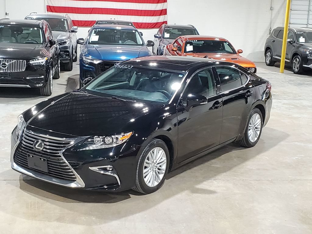 Used 2017 Lexus ES 350 w/ Accessory Package FWD image 37