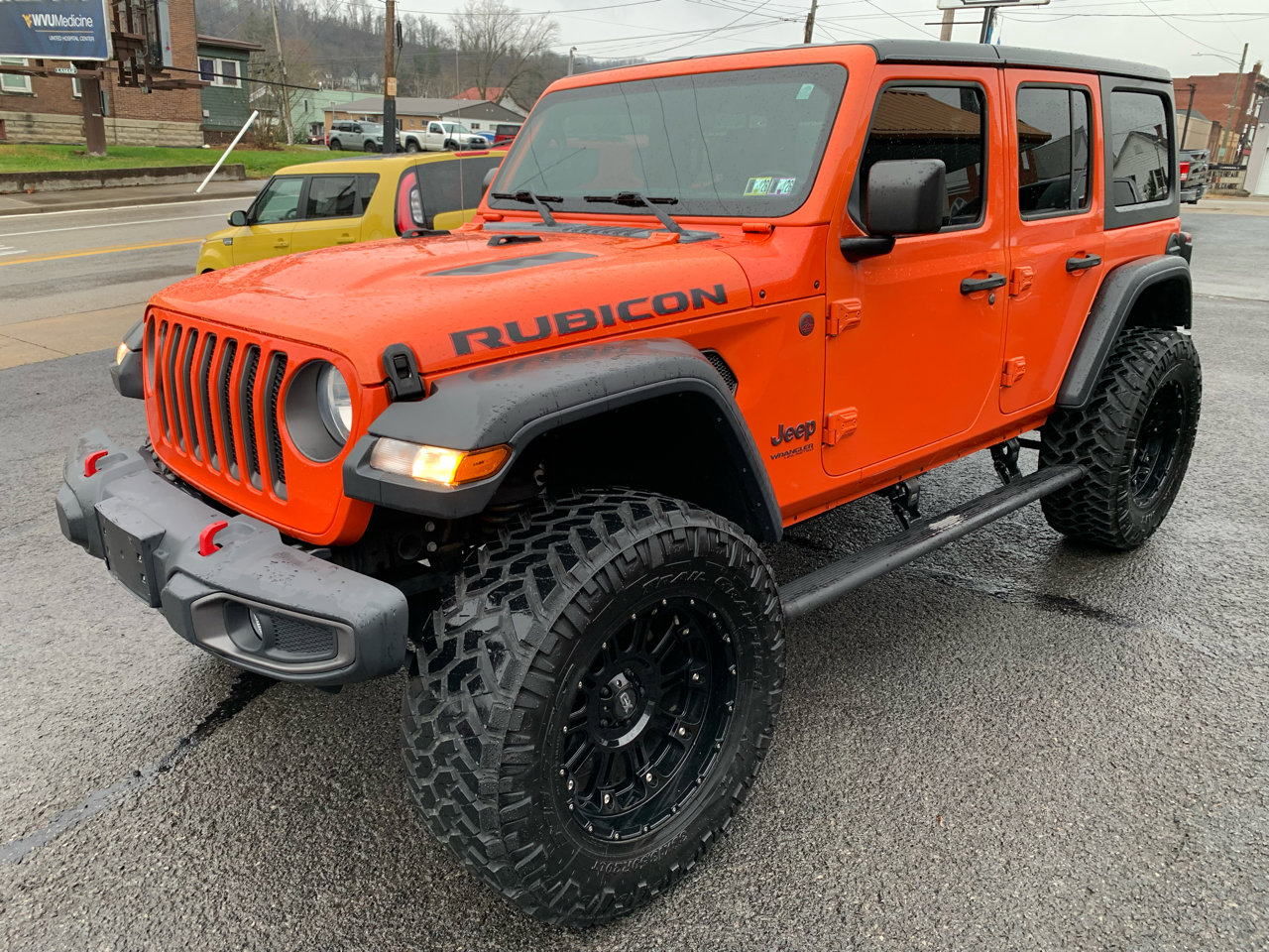 Used 2018 Jeep Wrangler Unlimited Rubicon w/ Safety Group image 2