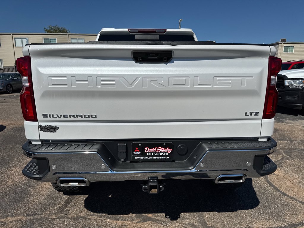 Used 2022 Chevrolet Silverado 1500 LTZ AWD/4WD image 5
