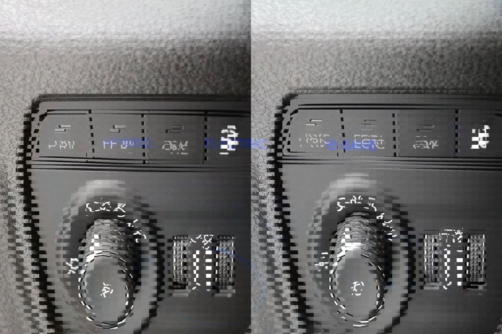 Used 2023 Jeep Grand Cherokee 4xe w/ Luxury Tech Group II image 29