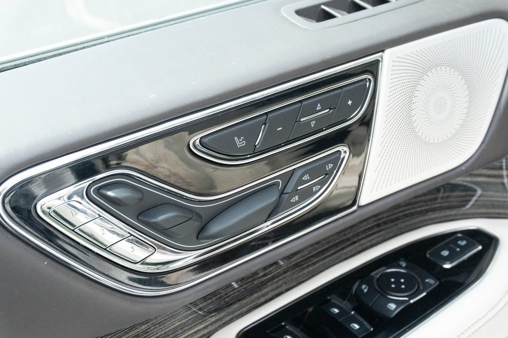 Used 2020 Lincoln Navigator Black Label AWD/4WD image 20