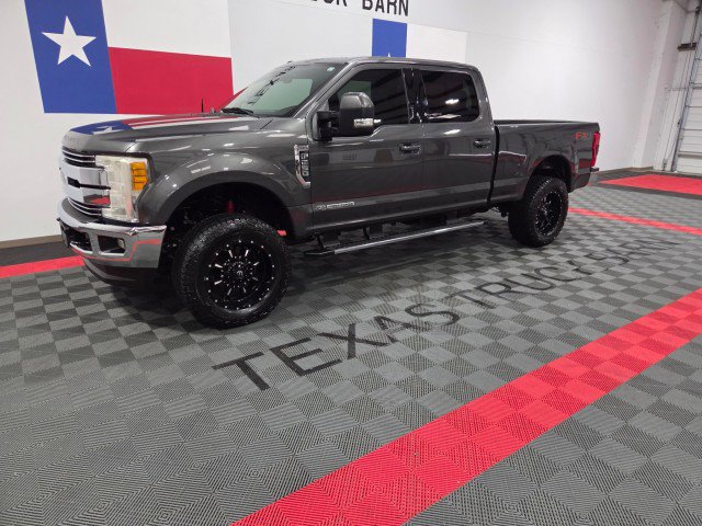 Used 2017 Ford F250 Lariat w/ Lariat Ultimate Package image 2