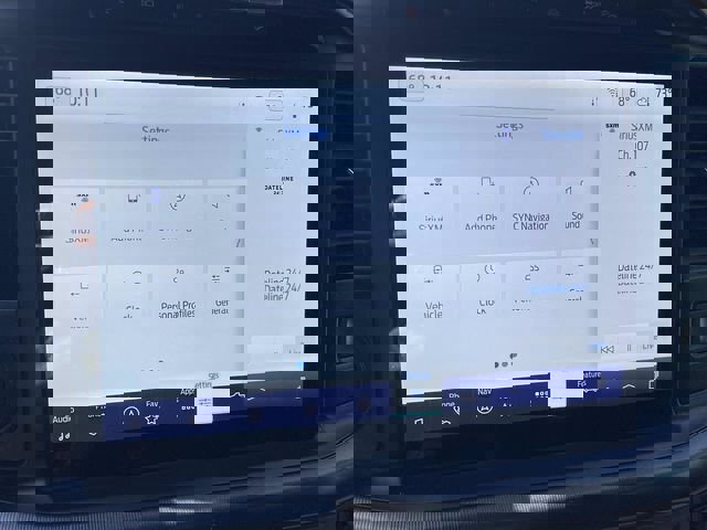 Certified 2022 Ford F150 Platinum w/ Equipment Group 701A High AWD/4WD image 29