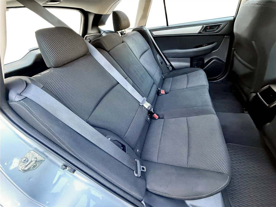 Used 2017 Subaru Outback 2.5i image 12