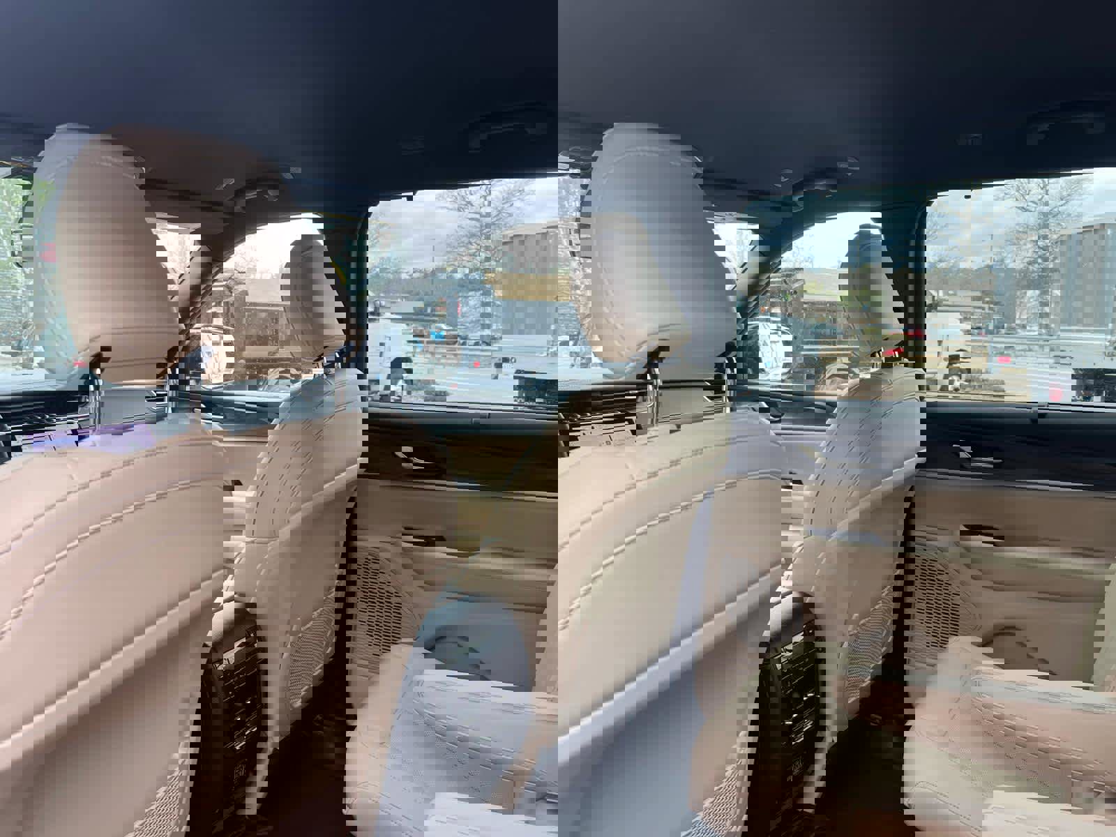 Used 2023 Jeep Grand Cherokee L Limited w/ Luxury Tech Group II image 31