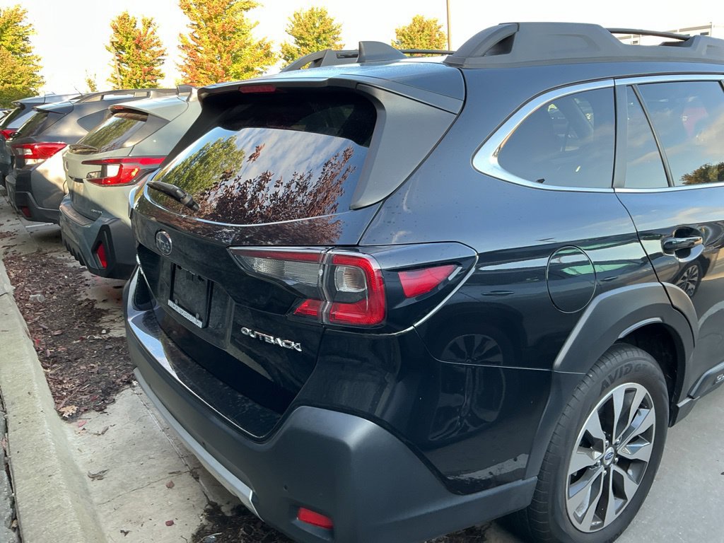 Certified 2023 Subaru Outback Limited AWD/4WD image 6
