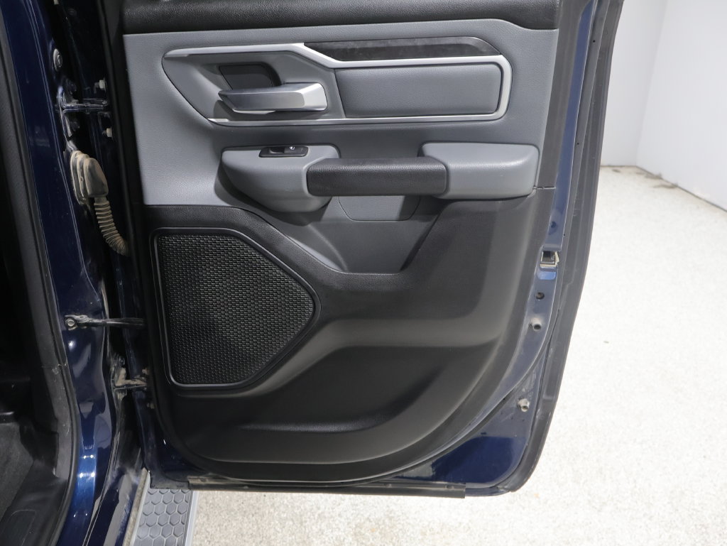 Used 2022 RAM 1500 Big Horn AWD/4WD image 22