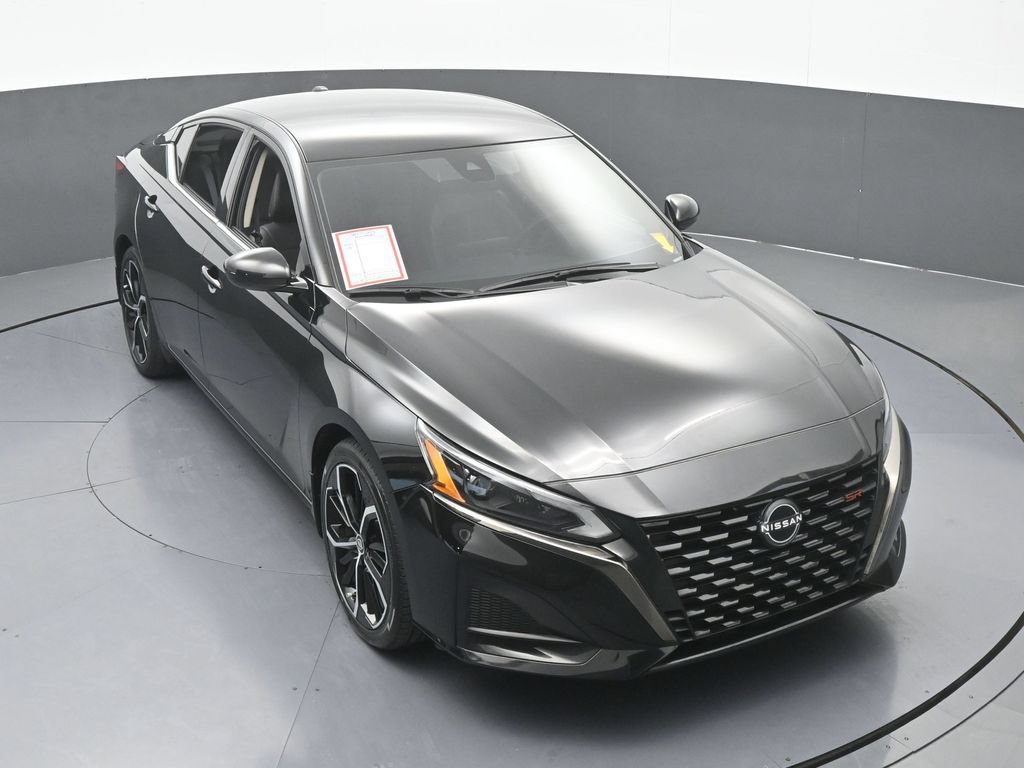 Used 2024 Nissan Altima 2.5 SR FWD image 50