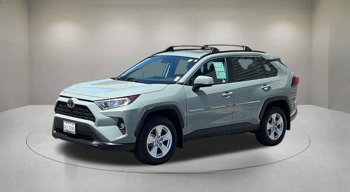 Used 2019 Toyota RAV4 XLE w/ All Weather Liner Package FWD image 2