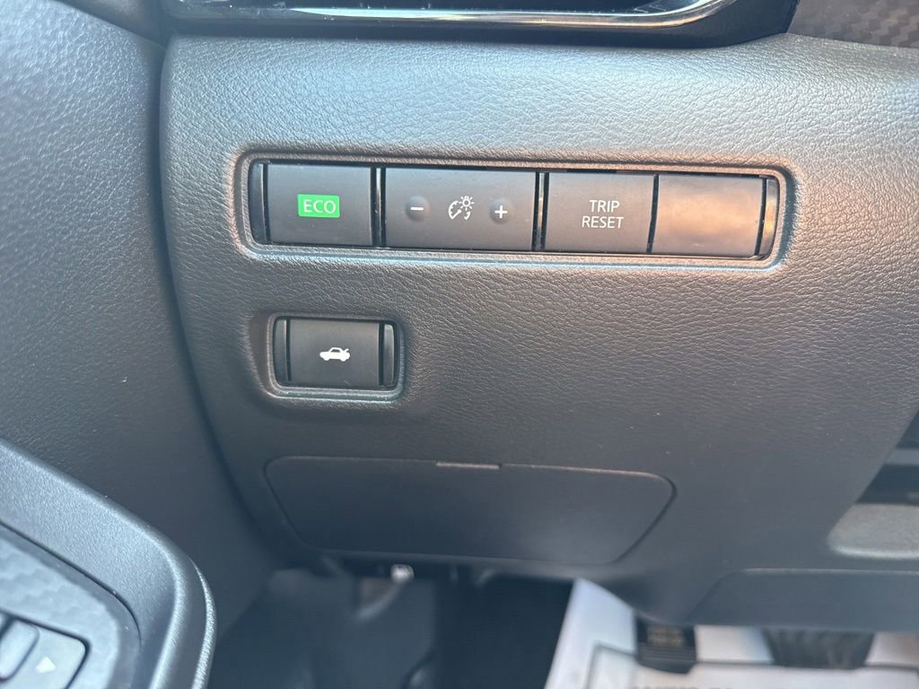 Used 2021 Nissan Sentra SV FWD image 16