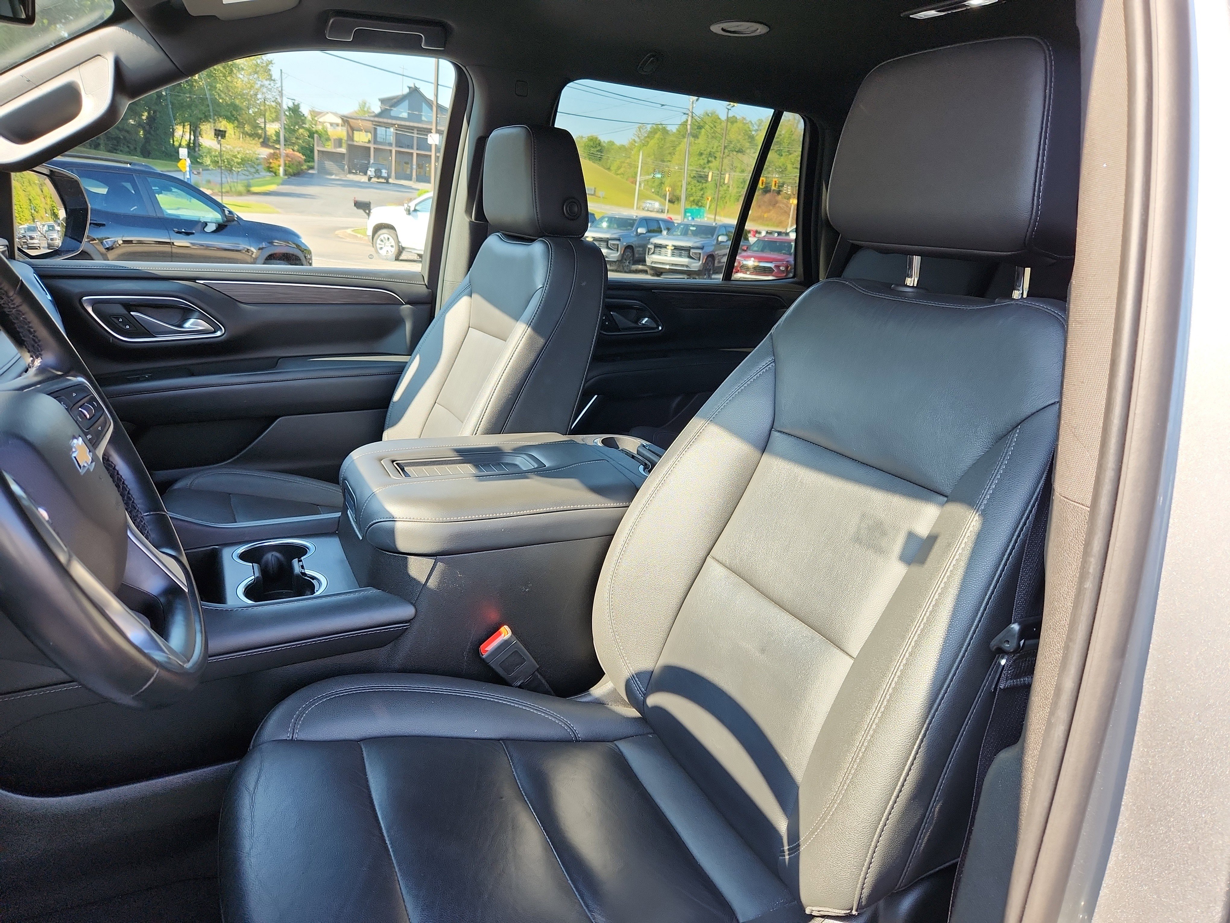 Used 2023 Chevrolet Tahoe LT image 24