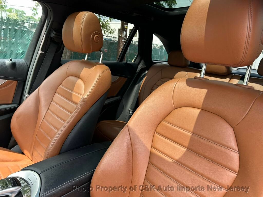 Used 2019 Mercedes-Benz GLC 43 AMG 4MATIC image 30