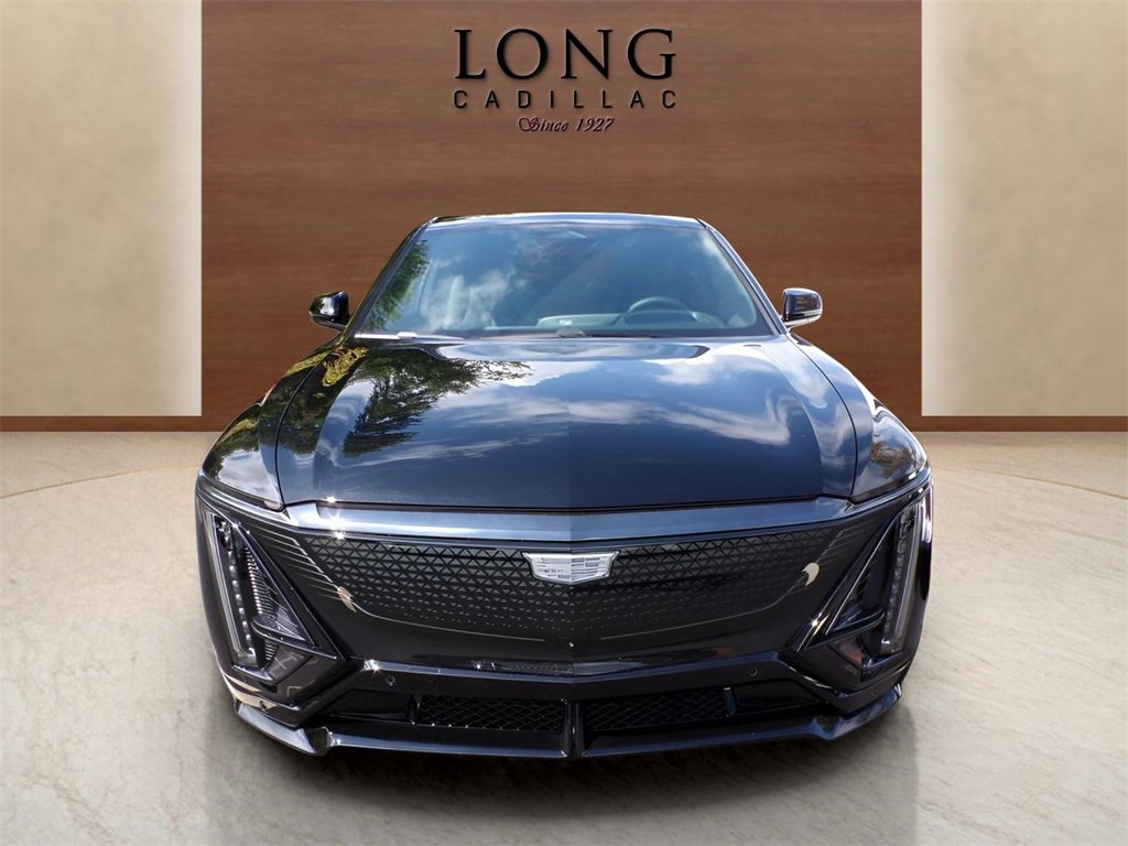 New 2026 Cadillac Lyriq V image 2