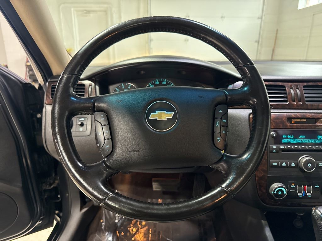 Used 2014 Chevrolet Impala LT w/ LT Sunroof Package image 11