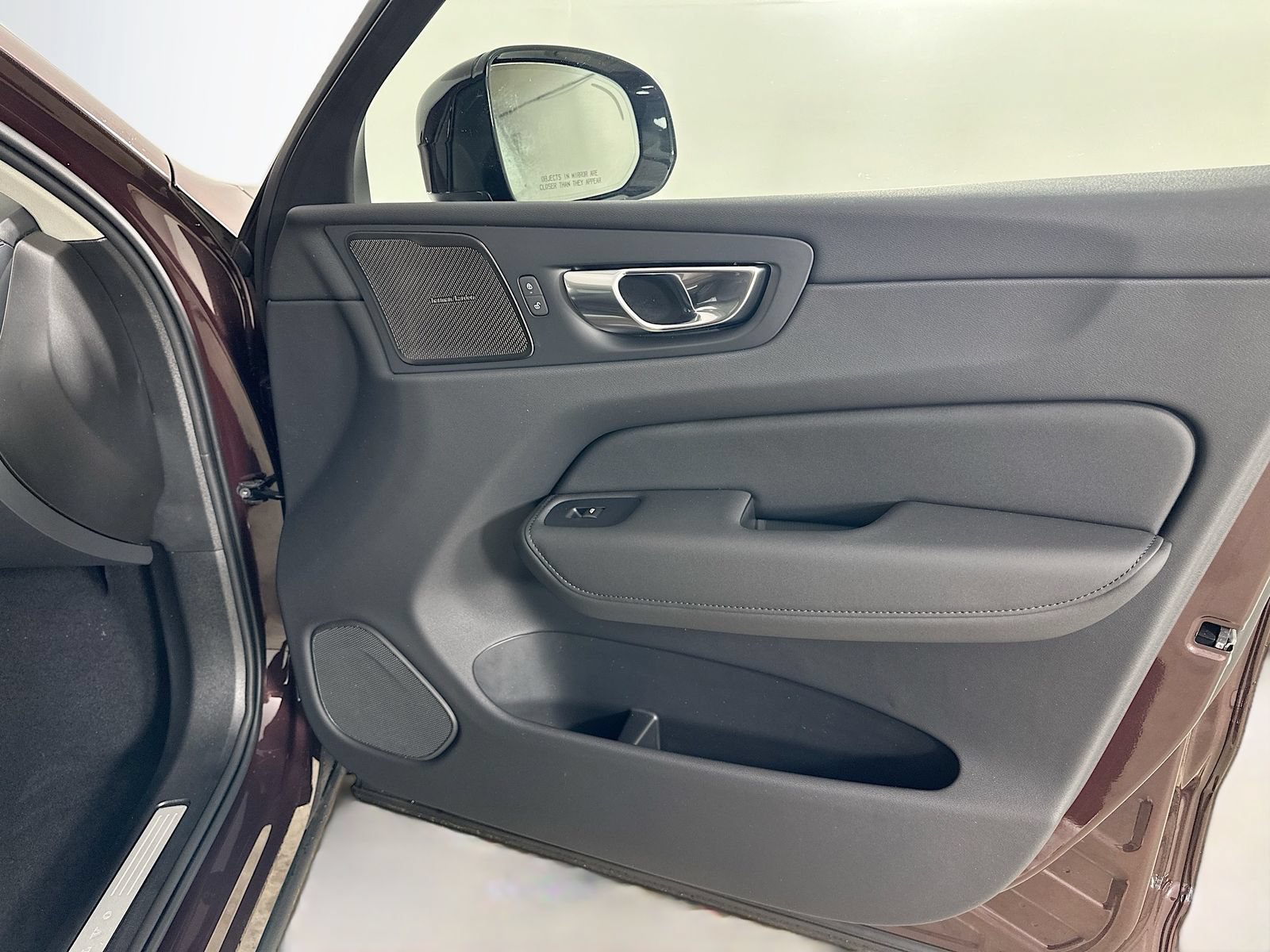 New 2026 Volvo XC60 B5 Plus w/ Protection Package Premier AWD/4WD image 44