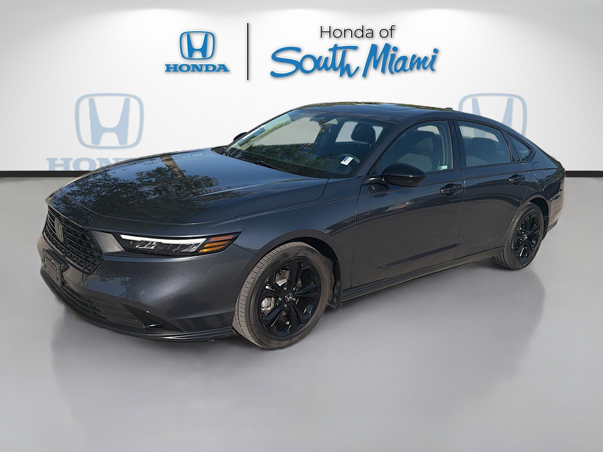 Certified 2025 Honda Accord SE image 3