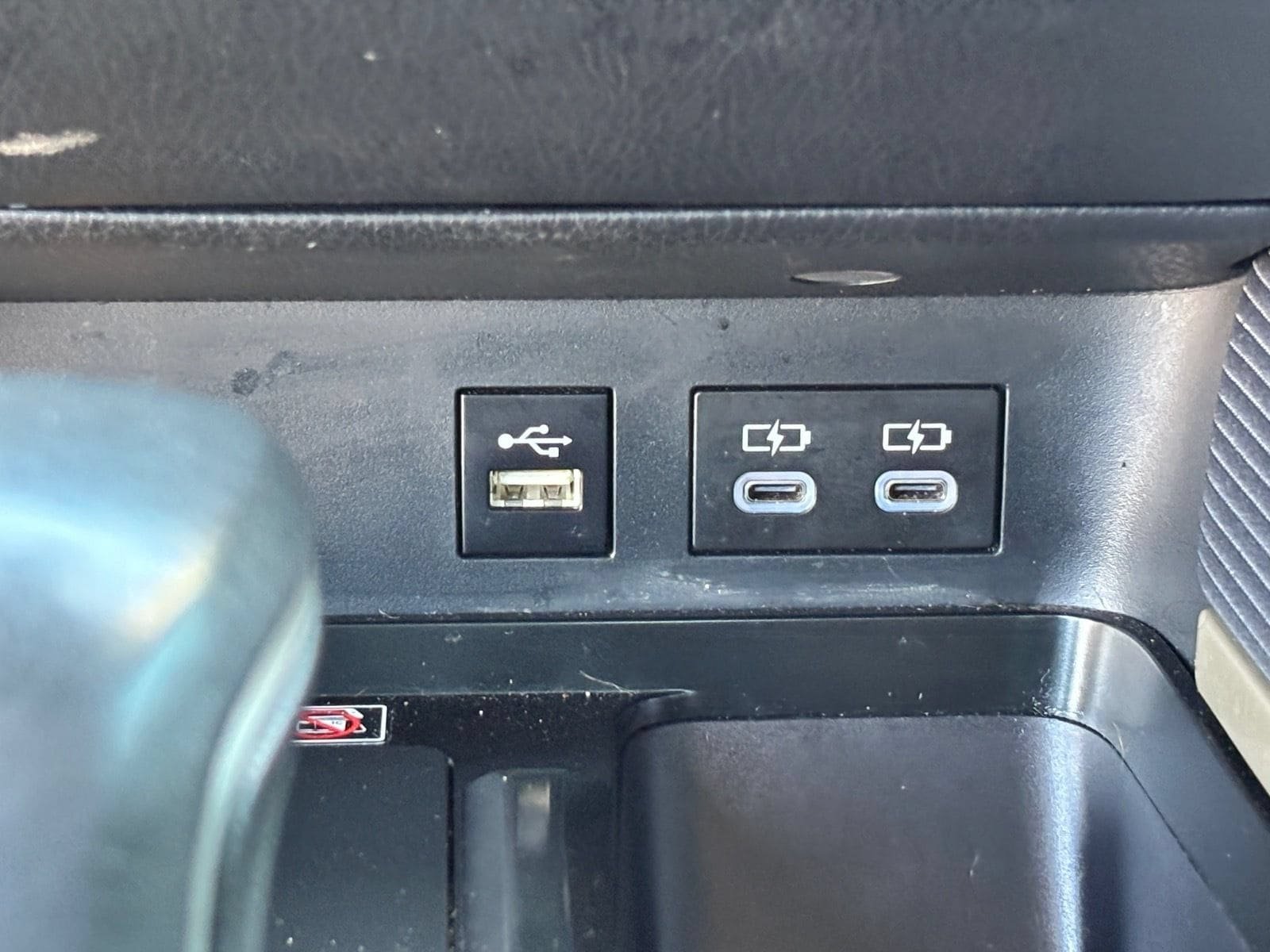 Used 2025 Toyota Camry SE w/ Convenience Package FWD image 23