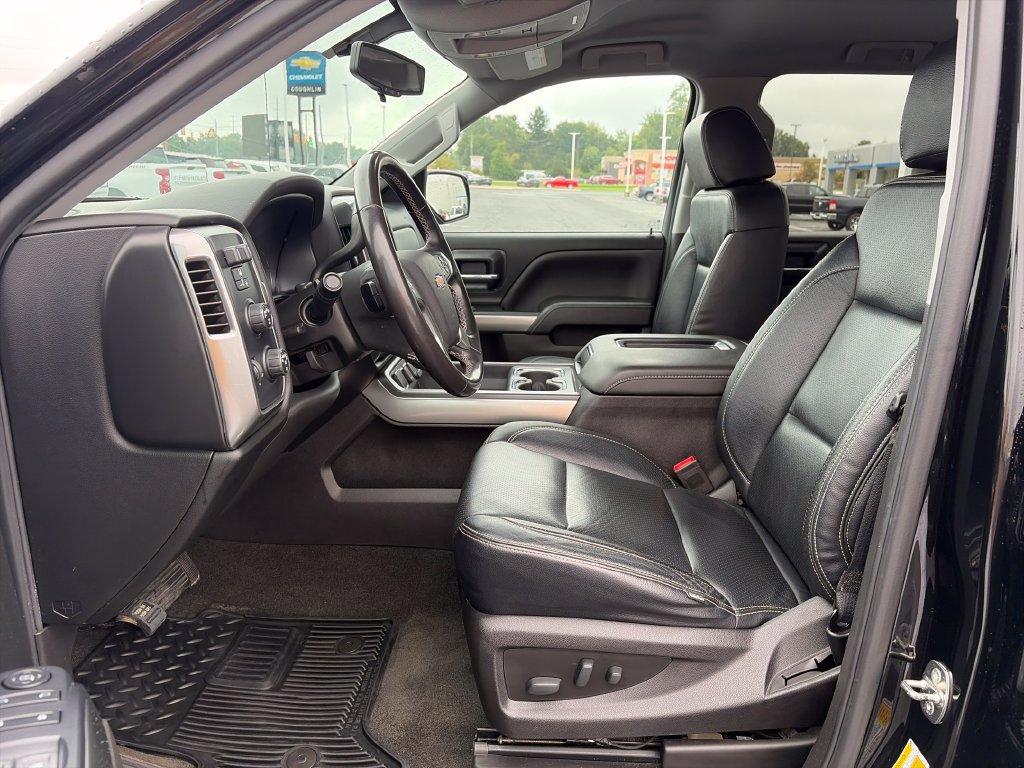Used 2018 Chevrolet Silverado 1500 LT w/ All Star Edition AWD/4WD image 14