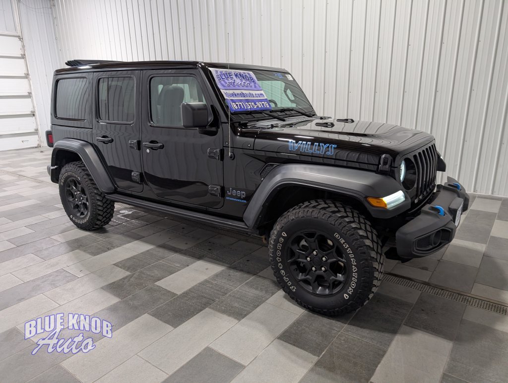 Used 2023 Jeep Wrangler Unlimited w/ Sun & Screen Package AWD/4WD image 5