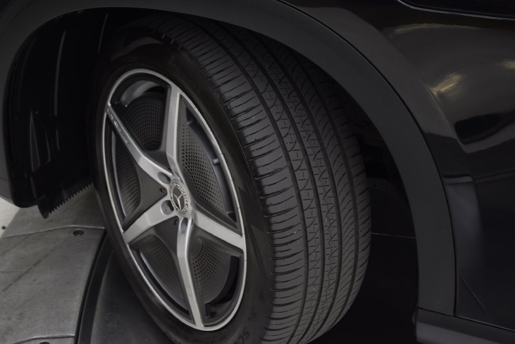 Certified 2023 Mercedes-Benz EQE 500 4MATIC SUV image 28