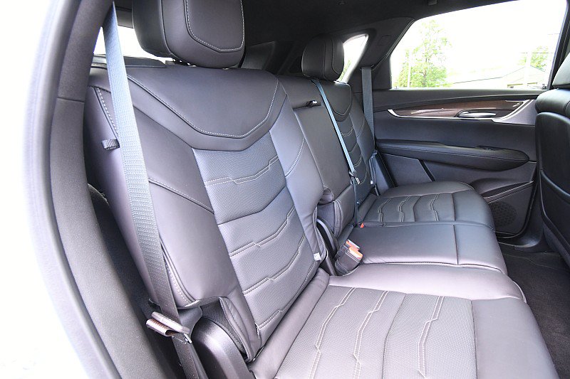 Used 2024 Cadillac XT5 Premium Luxury w/ Platinum Package AWD/4WD image 18