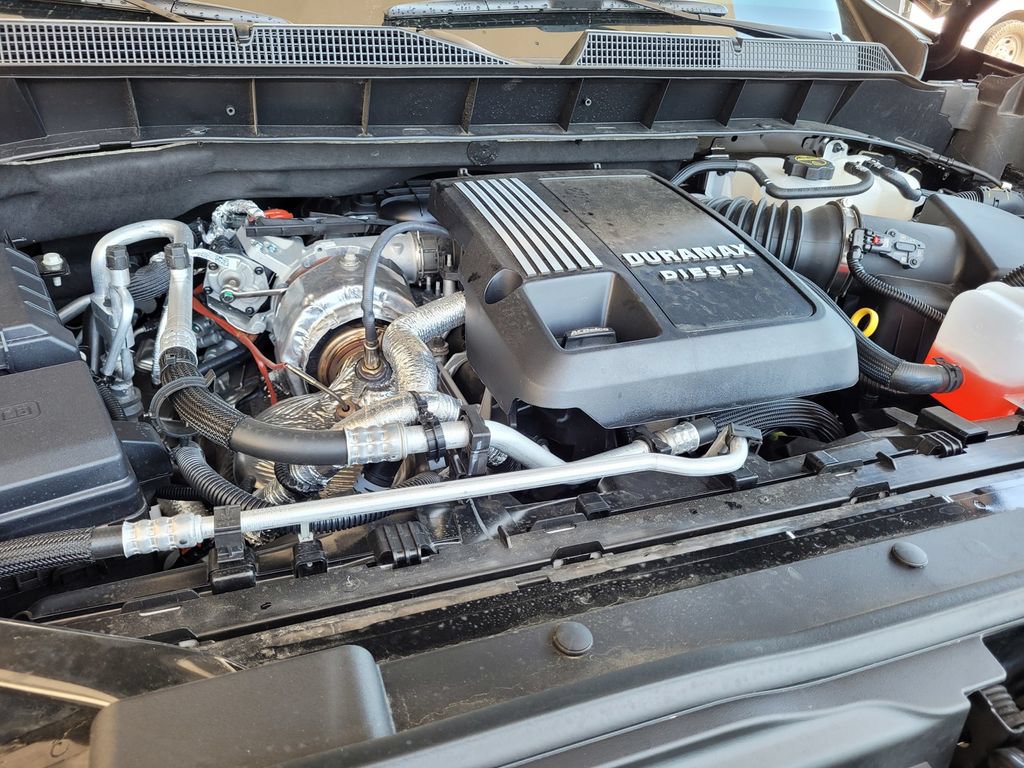 Used 2025 Chevrolet Silverado 1500 LTZ w/ LTZ Premium Package AWD/4WD image 12
