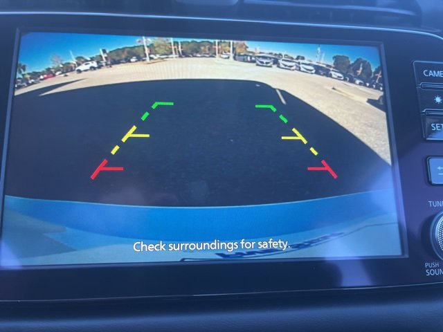 New 2025 Nissan Versa SR w/ Trunk Package image 13