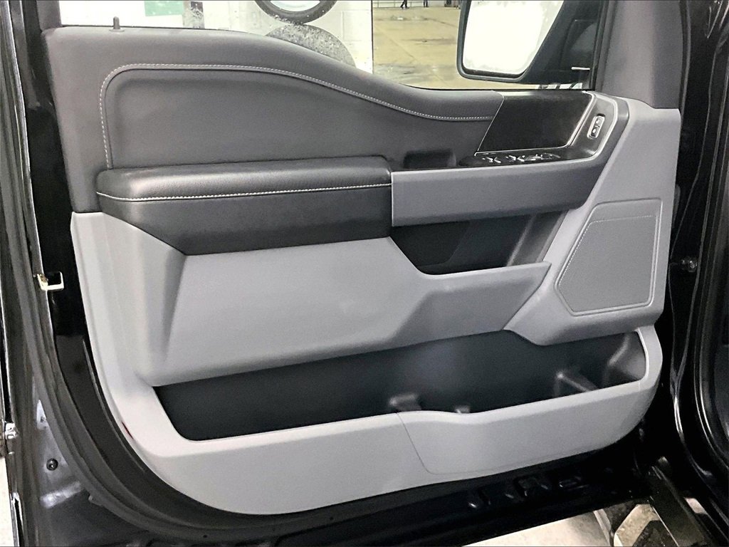 Used 2022 Ford F150 XLT w/ Equipment Group 301A Mid image 8