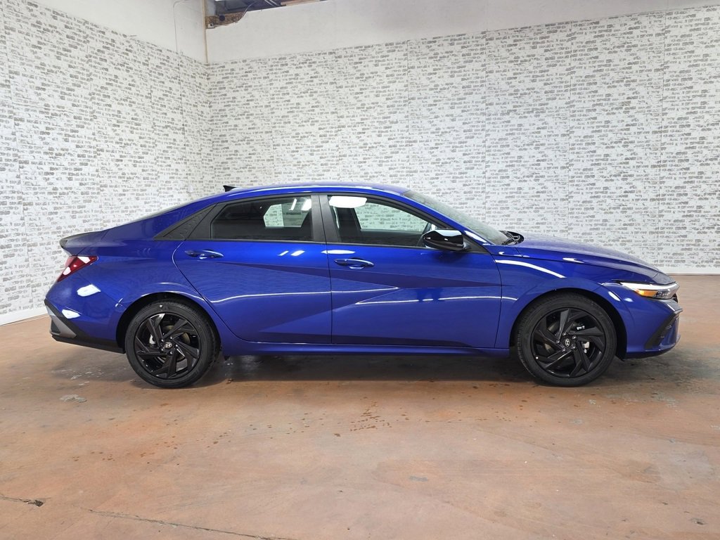 New 2026 Hyundai Elantra Sport w/ Cargo Package image 6