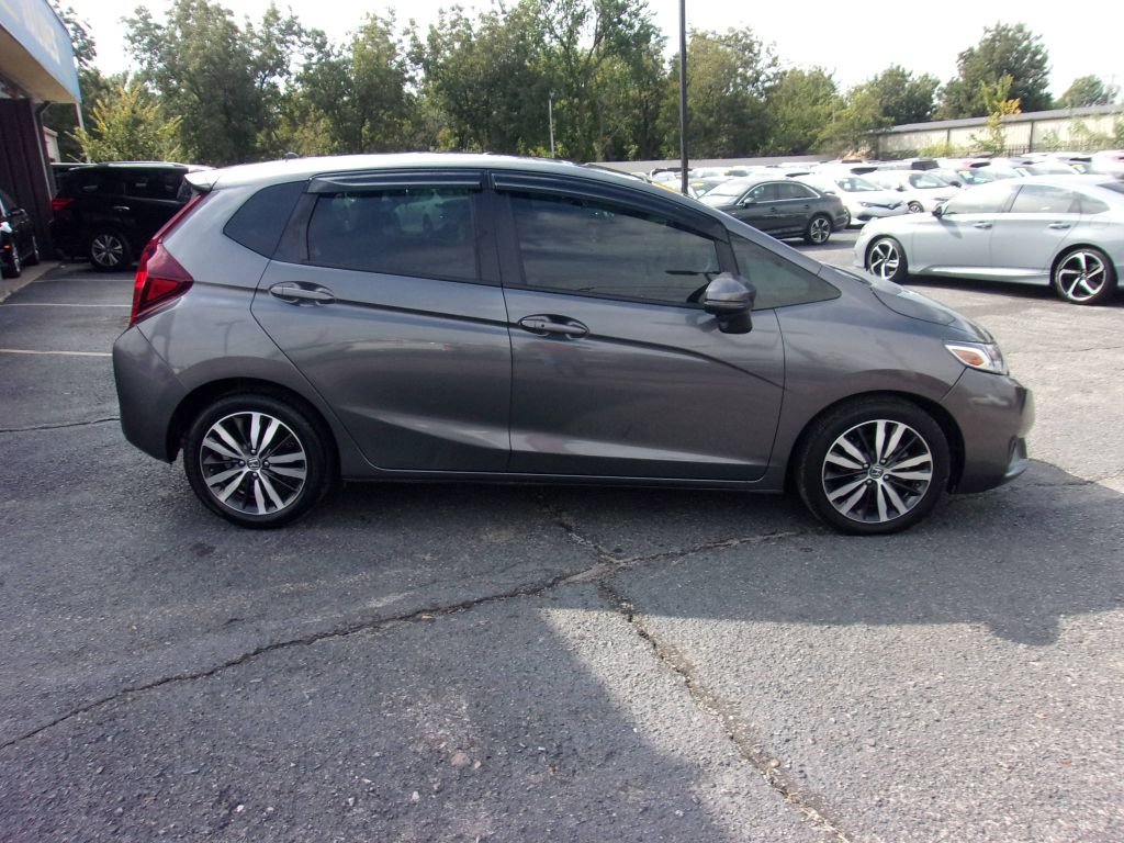 Used 2017 Honda Fit EX image 4