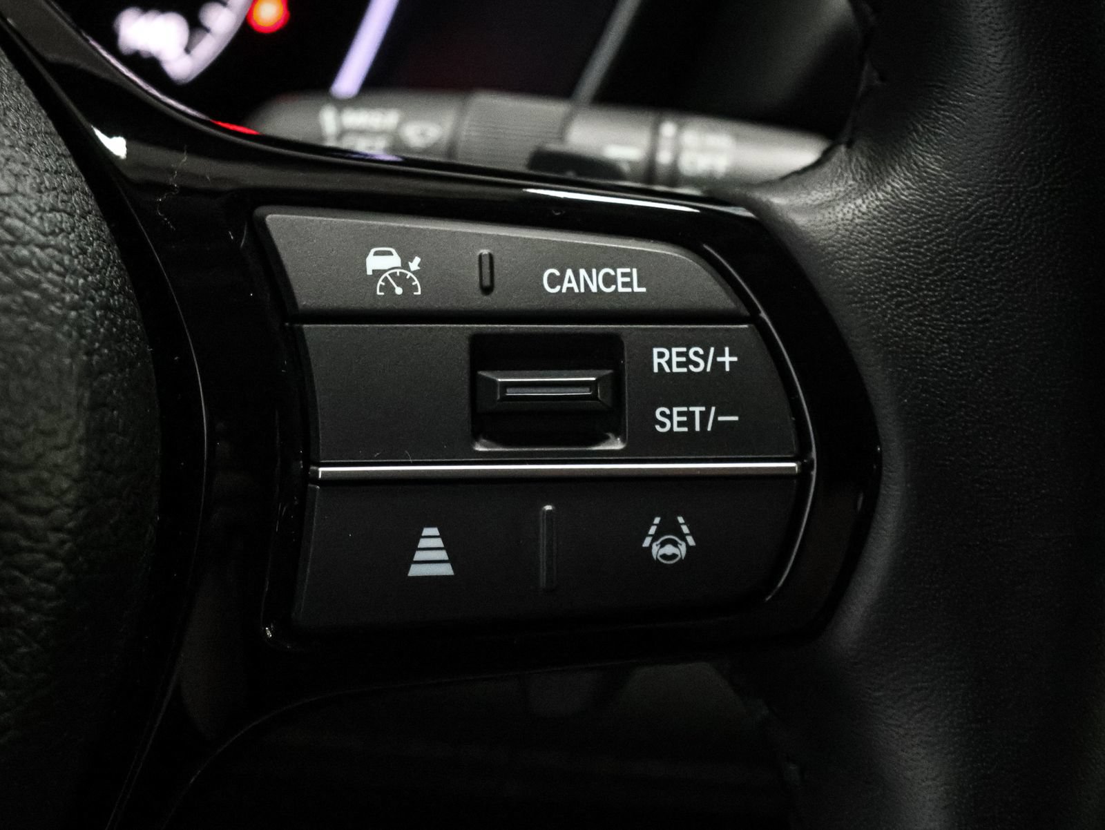 Used 2025 Honda Pilot EX-L image 36