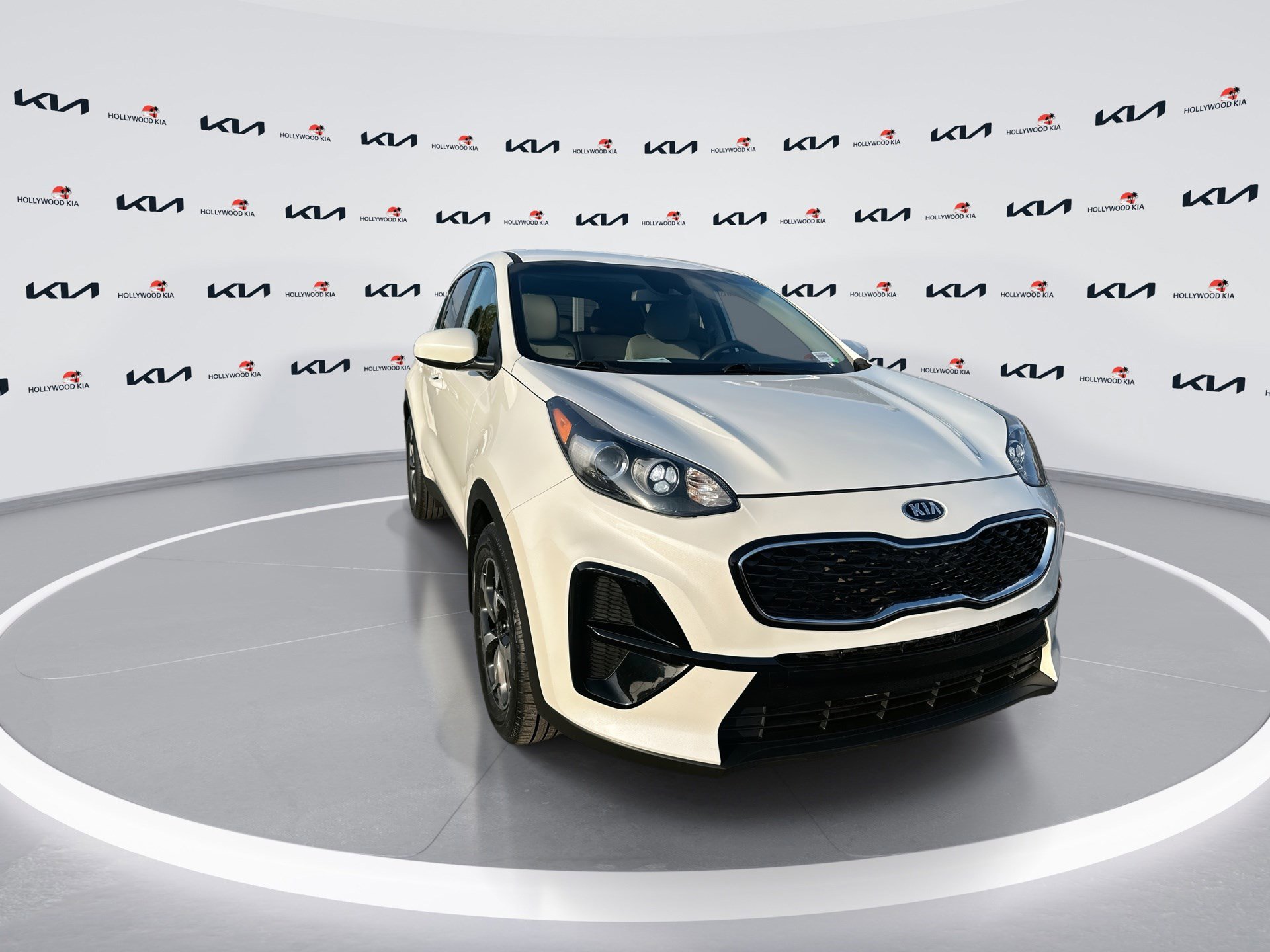 Certified 2022 Kia Sportage LX image 2