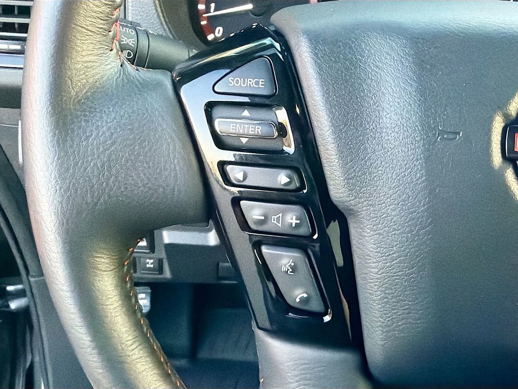 Used 2024 Nissan Frontier PRO-4X w/ Technology Package image 34