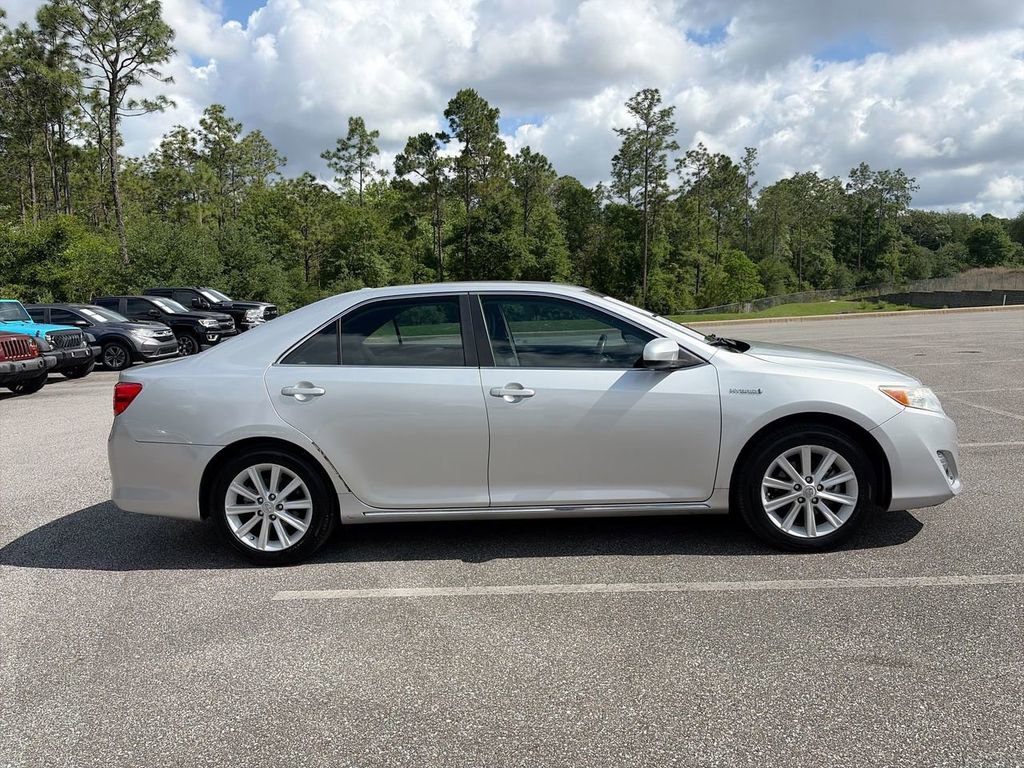 Used 2012 Toyota Camry XLE w/ Convenience Pkg FWD image 3