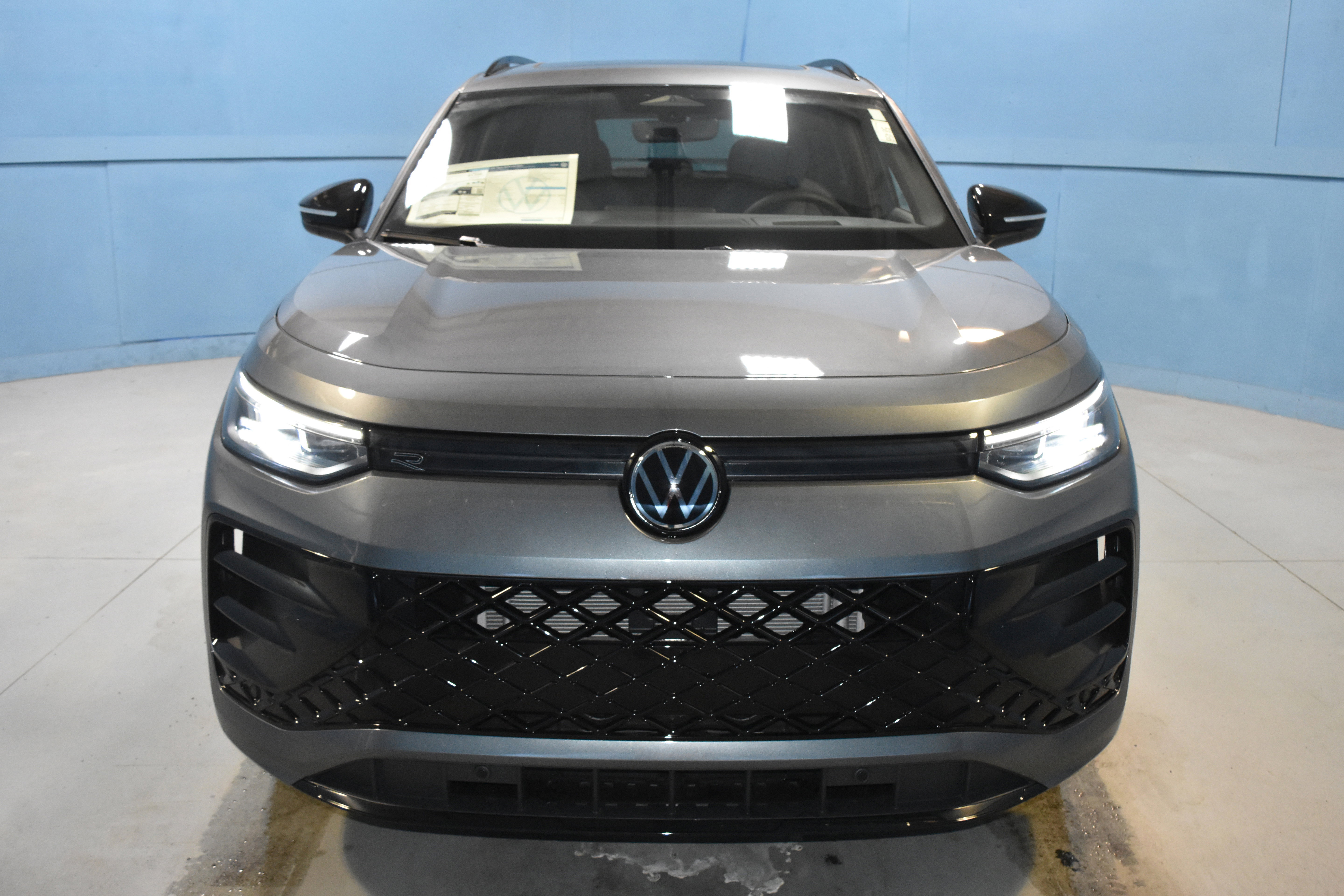 New 2026 Volkswagen Tiguan SE R-Line image 19