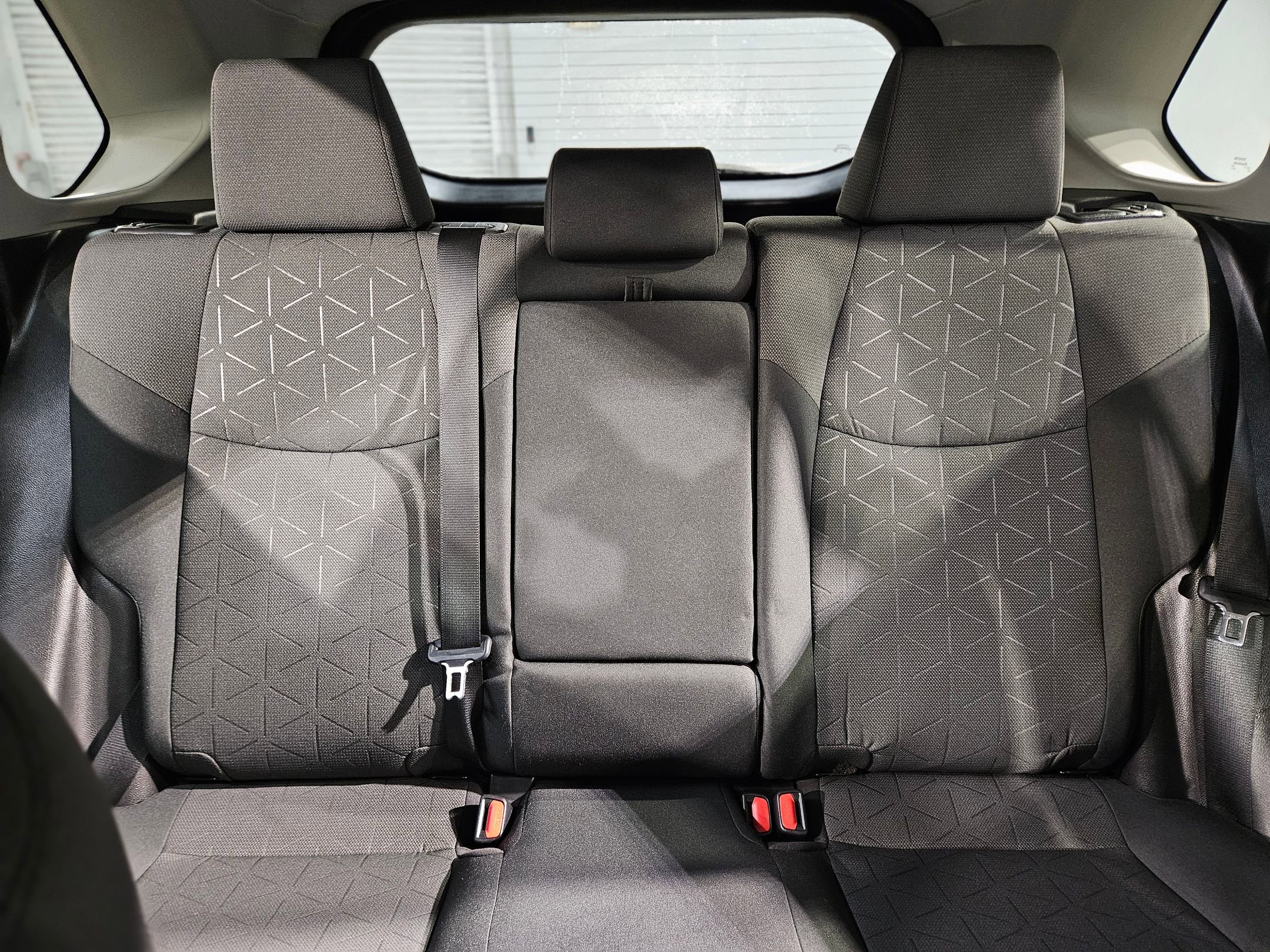 Used 2020 Toyota RAV4 XLE w/ Convenience Package image 13